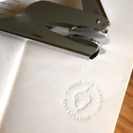 Personalized Book Embosser with an Acorn Illustration – Round Paper Seal